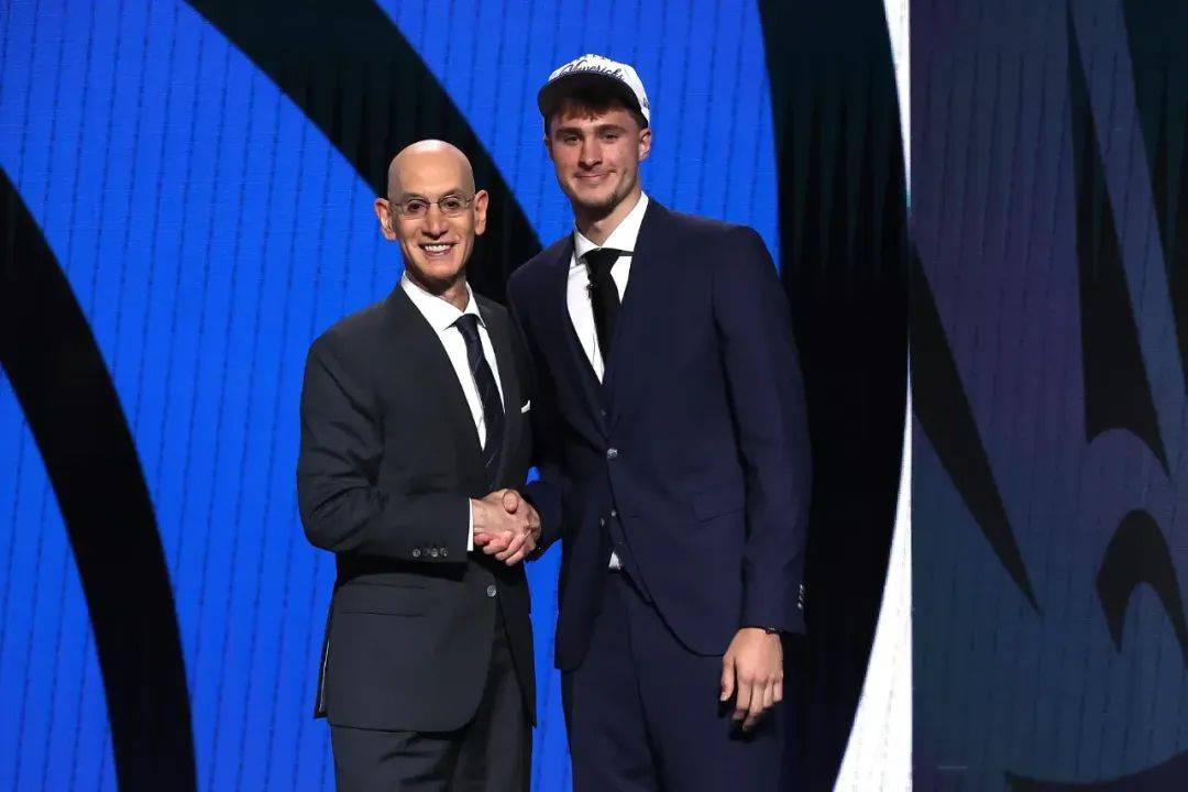 皇冠信用网会员注册_2025年NBA选秀:18岁状元或成首位“十亿先生”