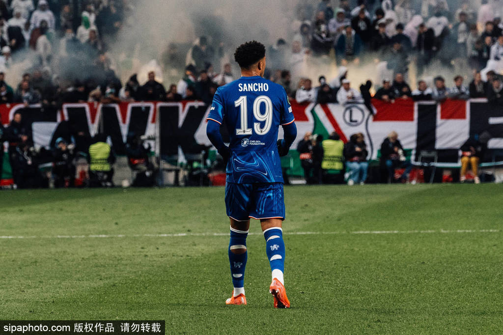 丹麦足球联赛
_桑乔转会尤文图斯丹麦足球联赛
，弗拉霍维奇加盟曼联：转会市场的震荡与期待