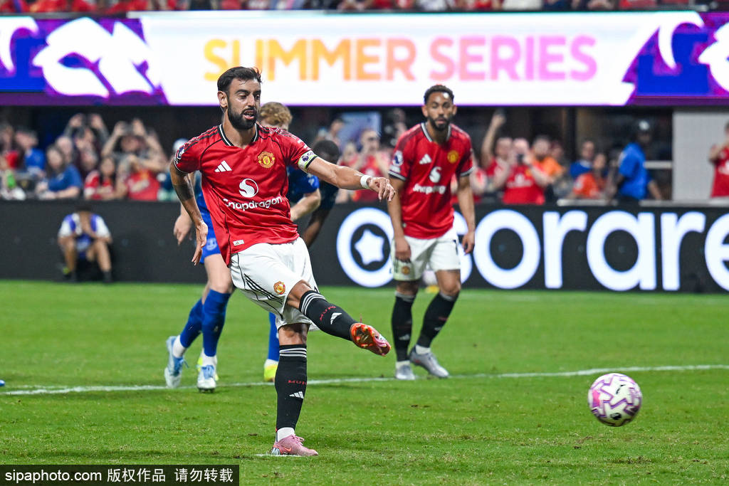 纽卡斯尔联足球
_B费首轮数据:5次关键传球+2次解围&3次抢断纽卡斯尔联足球
,获评7.9分