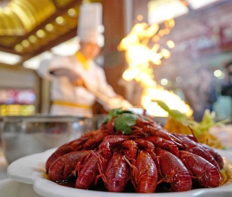 皇冠信用网怎么租
_近两年闭店率高达37.2%皇冠信用网怎么租
,夜宵“顶流”小龙虾为何“不香”了