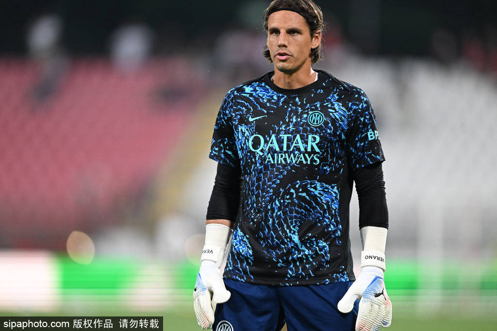 皇冠信用盘出租代理
_国米与曼城的门将交易:索默与阿坎吉的市场动态分析