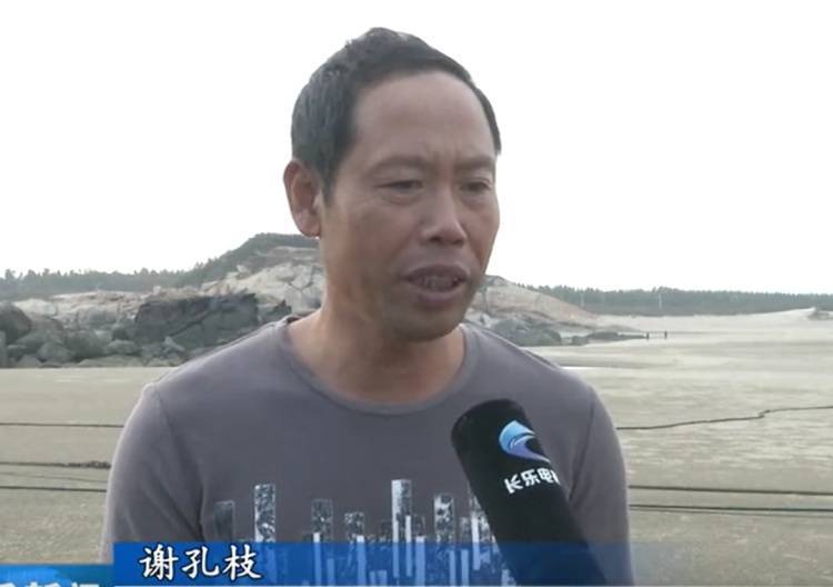 皇冠登1登2登3代理
_5岁女孩落海皇冠登1登2登3代理
，55岁的他跳了下去！