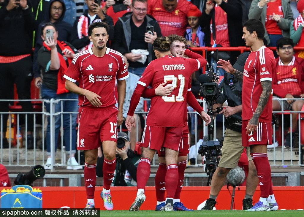 赫罗纳vs塞维利亚_巴伊切蒂奇留队成利物浦新赛季关键赫罗纳vs塞维利亚，背后故事引人关注！