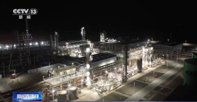 皇冠信用網登2登3_砥砺奋进七十载 天山南北谱华章丨在大漠风沙中 皇冠信用網登2登3他们扎根西部为祖国“加油”