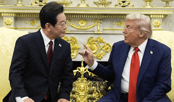 皇冠体育App下载
_中方忍耐5天后皇冠体育App下载
,对美打响“第二枪”,交易已全面冻结,中美相互征费!韩总统室上门求情