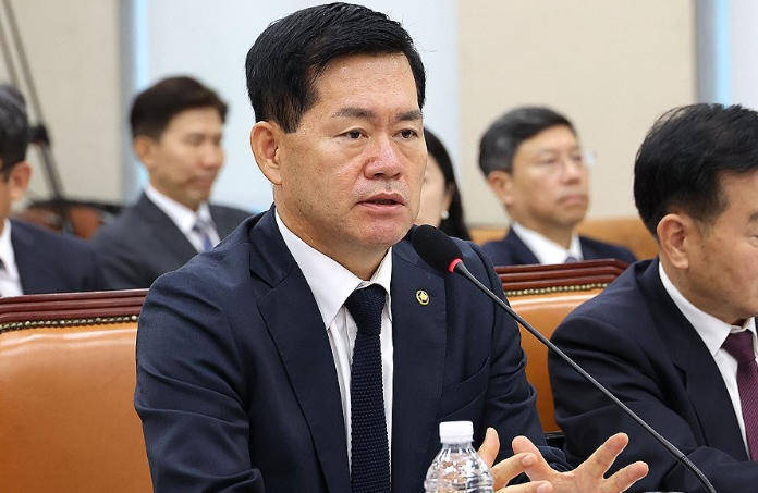 皇冠信用盘如何注册
_韩国官员：中方制裁皇冠信用盘如何注册
，必然影响“让美国造船业再次伟大”