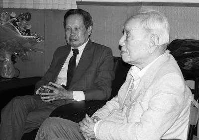 信用网皇冠申请注册
_独家|友人追忆杨振宁:信用网皇冠申请注册
他没能二度获诺奖是一个遗憾