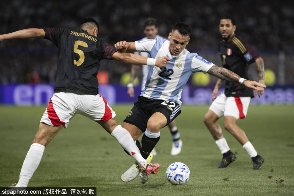 皇冠信用网开户
_梅西1球3助率队晋级皇冠信用网开户
，赛后与辛辛那提球员换球衣，感动全场！