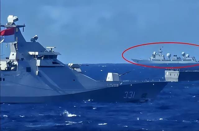 皇冠信用网站
_美国纪录片：看到中国815舰一过来皇冠信用网站
，吓的美军全舰禁用手机和蓝牙