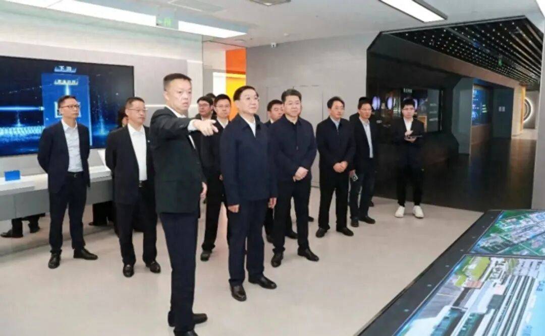 皇冠信用網代理注册
_成都市长王凤朝落马幕后：关系紧密的温州商人先期被带走