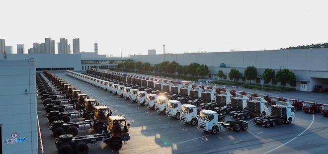 新西兰破坏者 vs 悉尼国王
_中国制造降本万亿新西兰破坏者 vs 悉尼国王
?徐工与京东工业扇动第一下翅膀